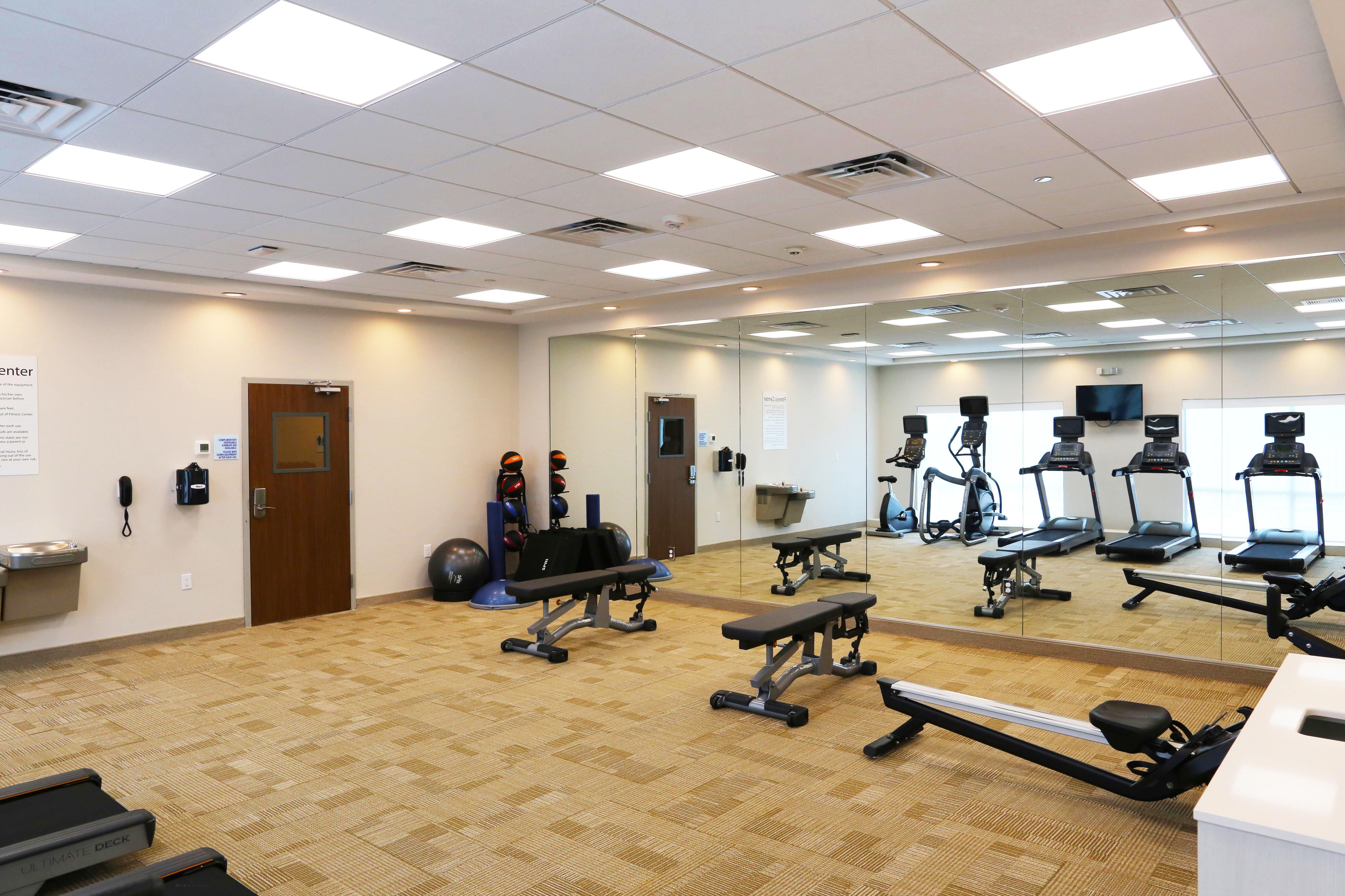 Holiday Inn Express & Suites - Houston Iah - Beltway 8 By Ihg Aldine Exterior foto